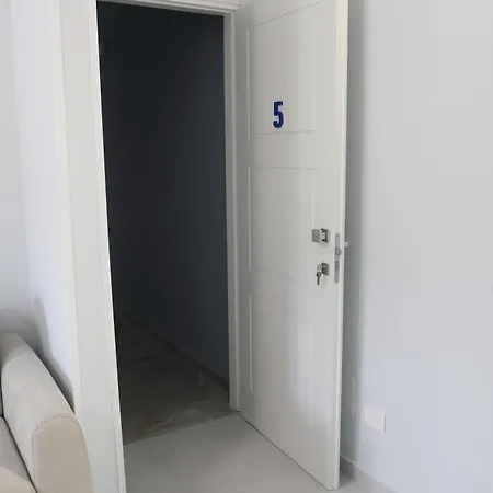 Alcenide Lägenhetshotell Villa San Giovanni