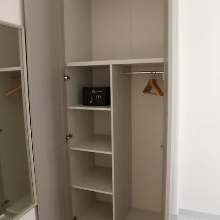 Alcenide Lägenhetshotell Villa San Giovanni