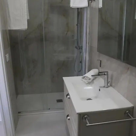 Alcenide Lägenhetshotell 3*